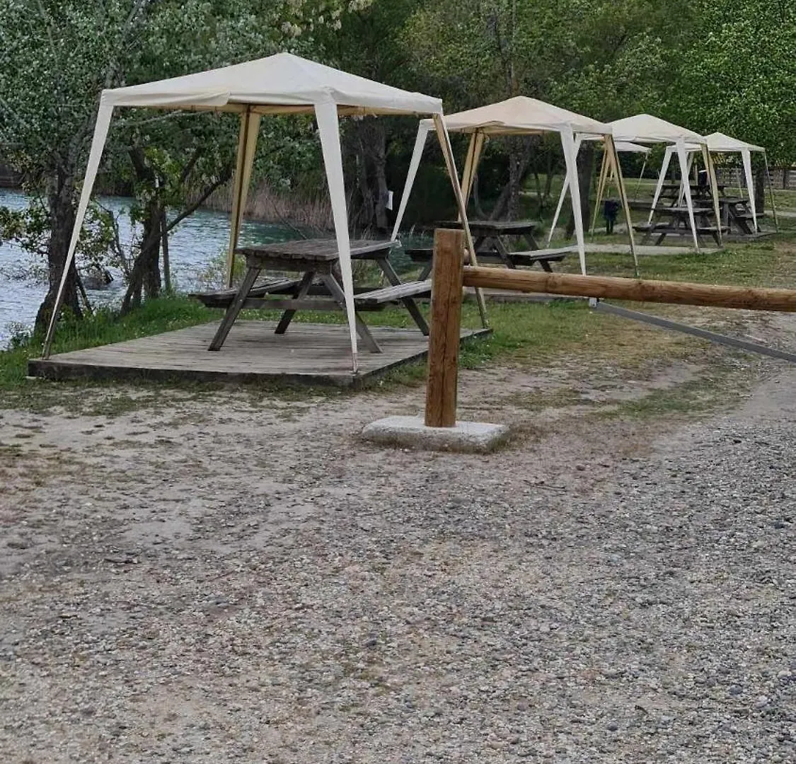 Campsite Mobil Home Au Calme Camping 4 Cadenet France